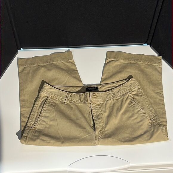 Eddie Bauer Vashon Fit Bermuda Shorts - Knee Length 16” Inseam Size 2 - Picture 3 of 11